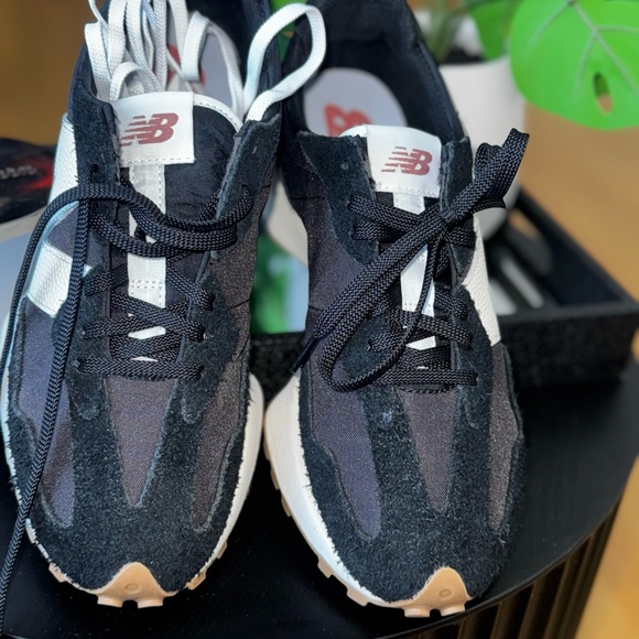 New Balance Black and White Sneakers with Tan Sole - Picture 2 of 4